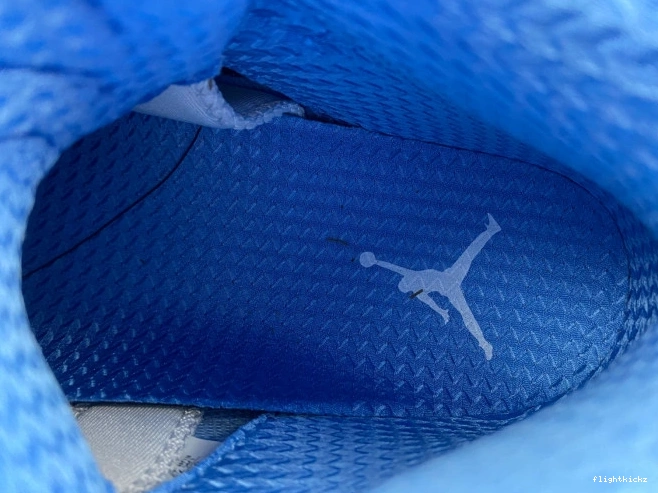 UNC DV1310-401 5 Air Jordan 0818